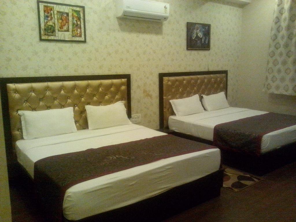 Hotel Krishna International Vrindāvan Δωμάτιο φωτογραφία