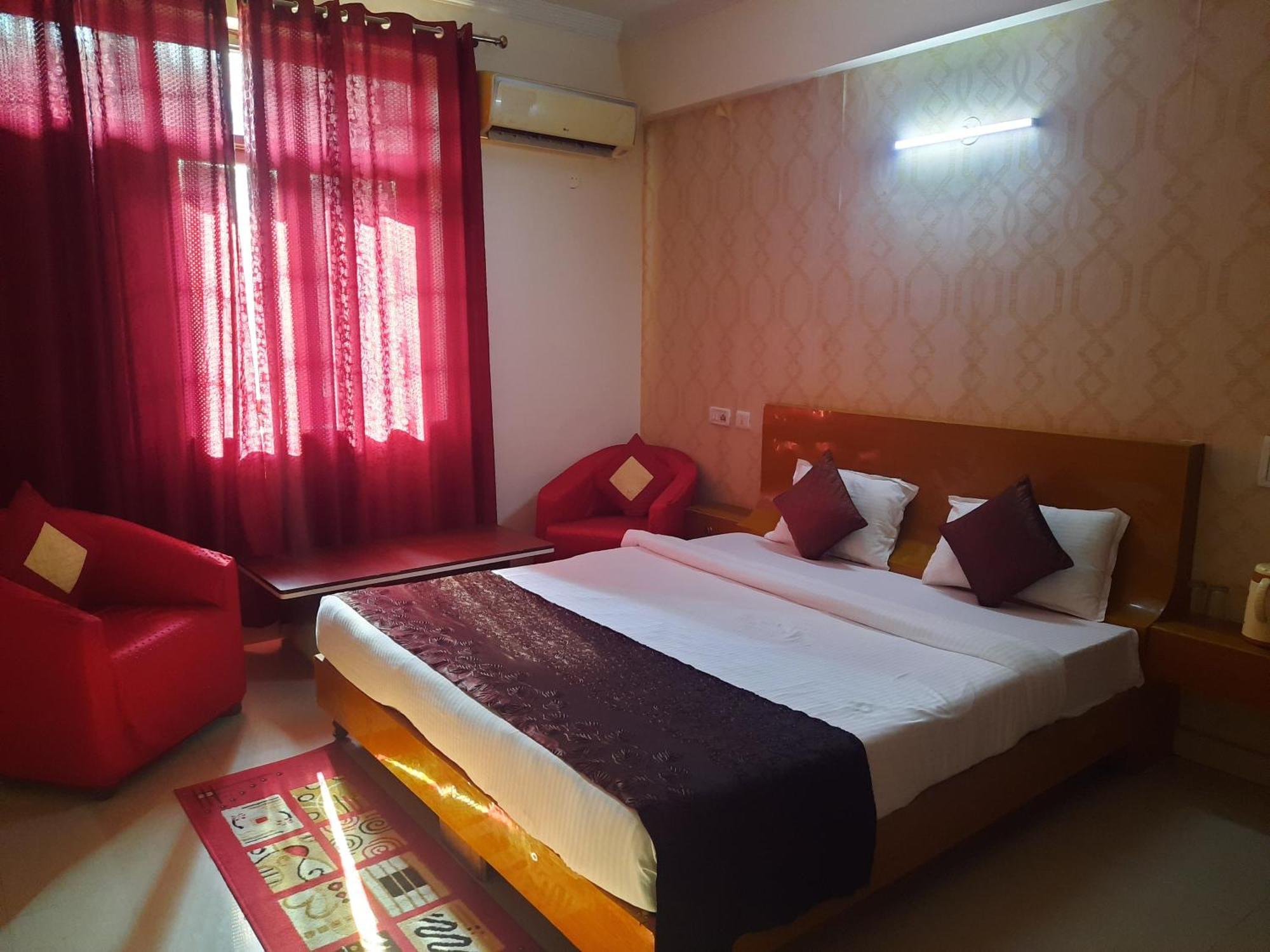 Hotel Krishna International Vrindāvan Εξωτερικό φωτογραφία